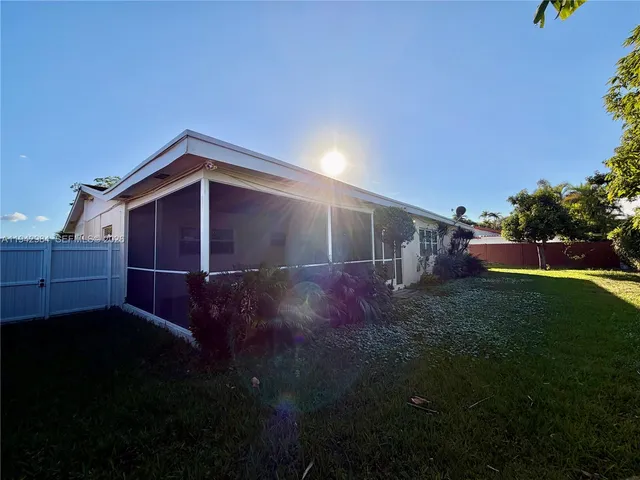 $3,995 | 12111 Southwest 107th Street, Miami, FL 33186