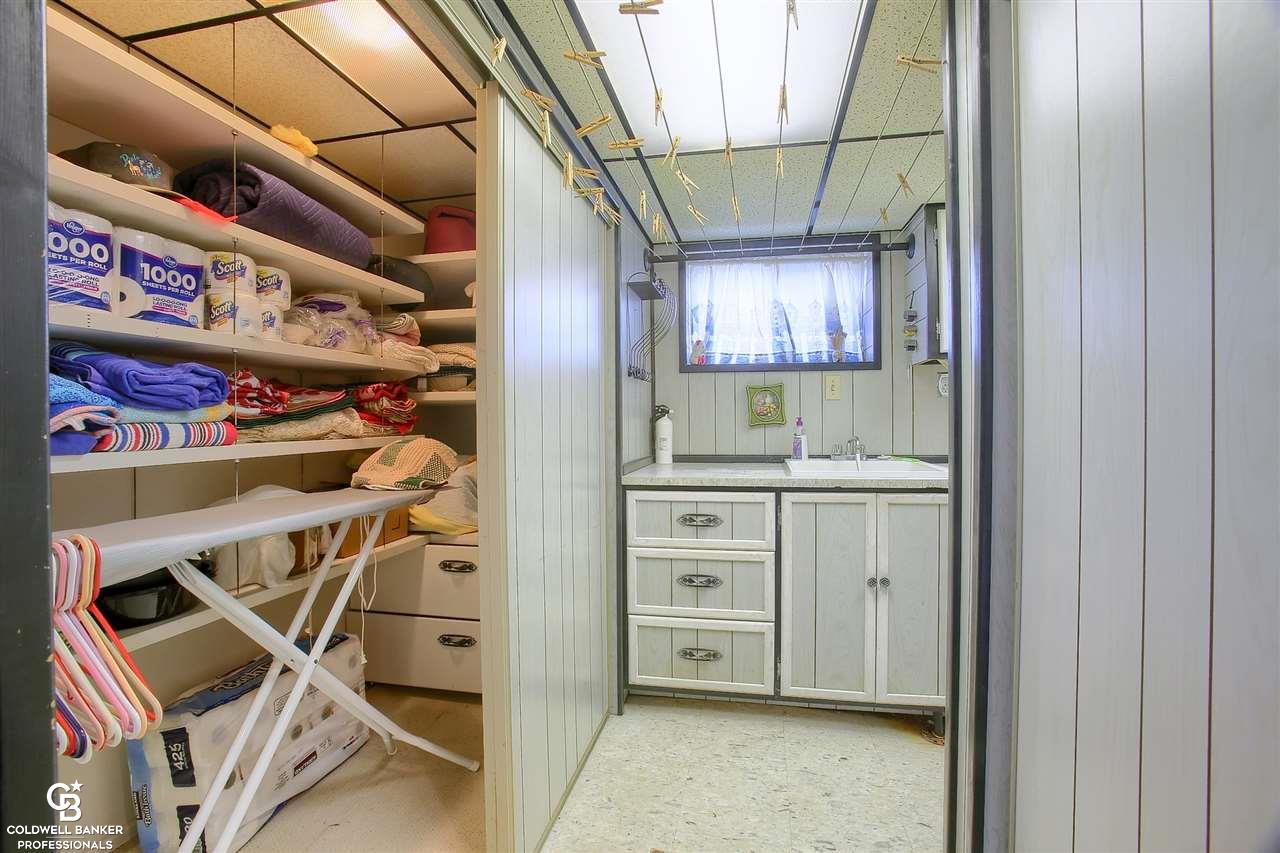 2517 Fish Lake Road Lapeer, MI 48446 - Photo 21 of 26 laundry room
