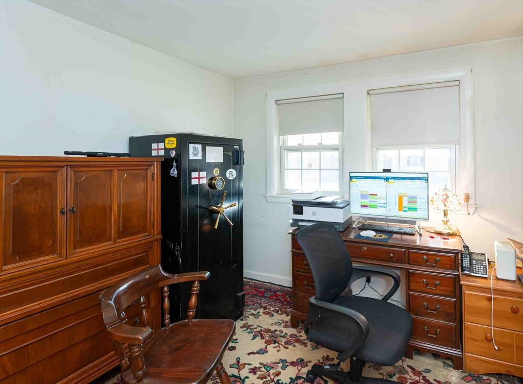 18 Wellesley Road Arlington, MA 02474 - Photo 16 of 34 Gallery Image 16