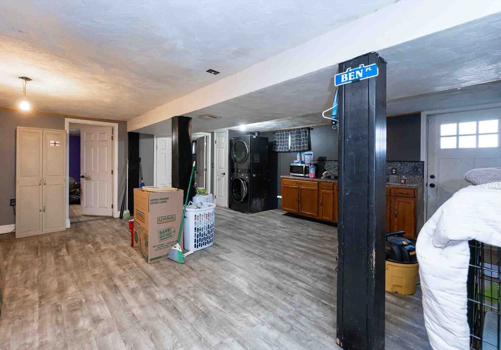 18 Wellesley Road Arlington, MA 02474 - Photo 20 of 34 Gallery Image 20