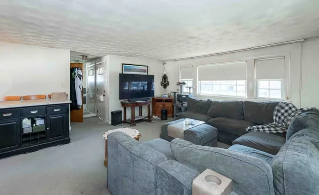 $974,900 | 18 Wellesley Road, Arlington, MA 02474