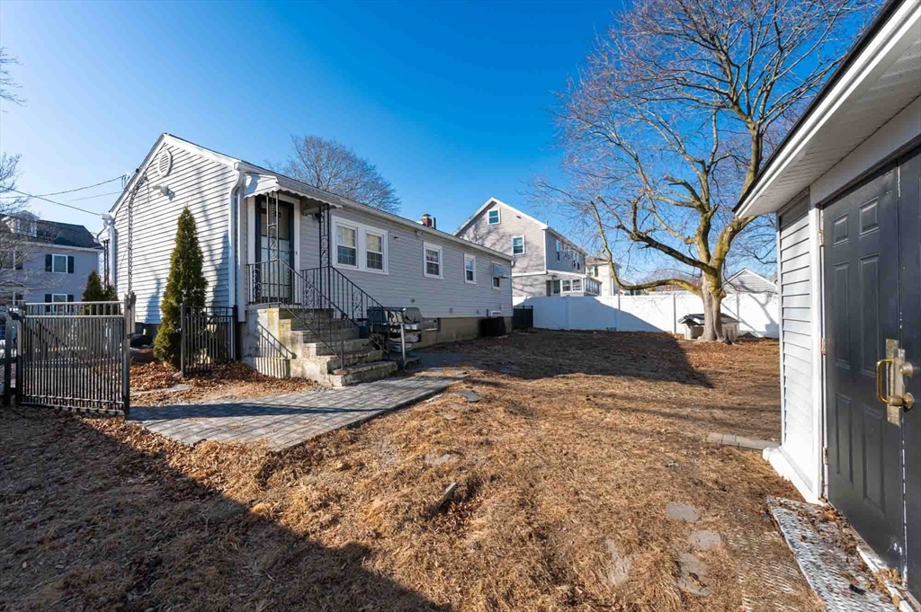 18 Wellesley Road Arlington, MA 02474 - Photo 31 of 34 Gallery Image 31