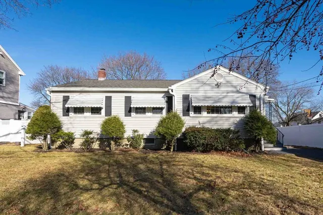 $974,900 | 18 Wellesley Road, Arlington, MA 02474