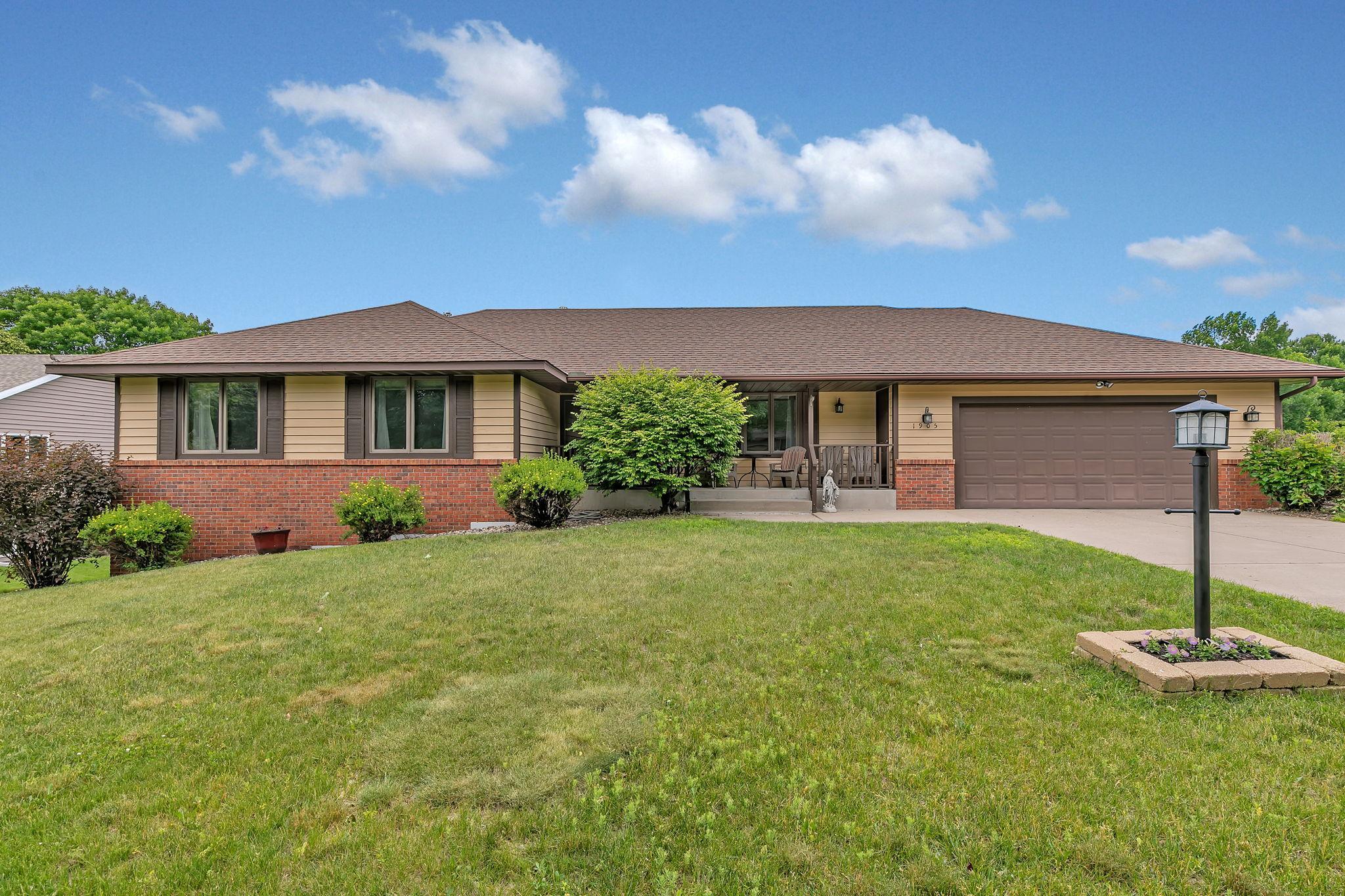 1905 Prairie Hill Road St. Cloud, MN 56301 - Photo 2 of 32