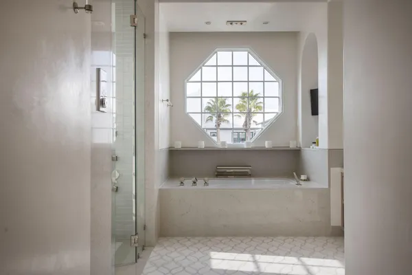 $8,950,000 | 38 Shinbone Court, Alys Beach, FL 32461