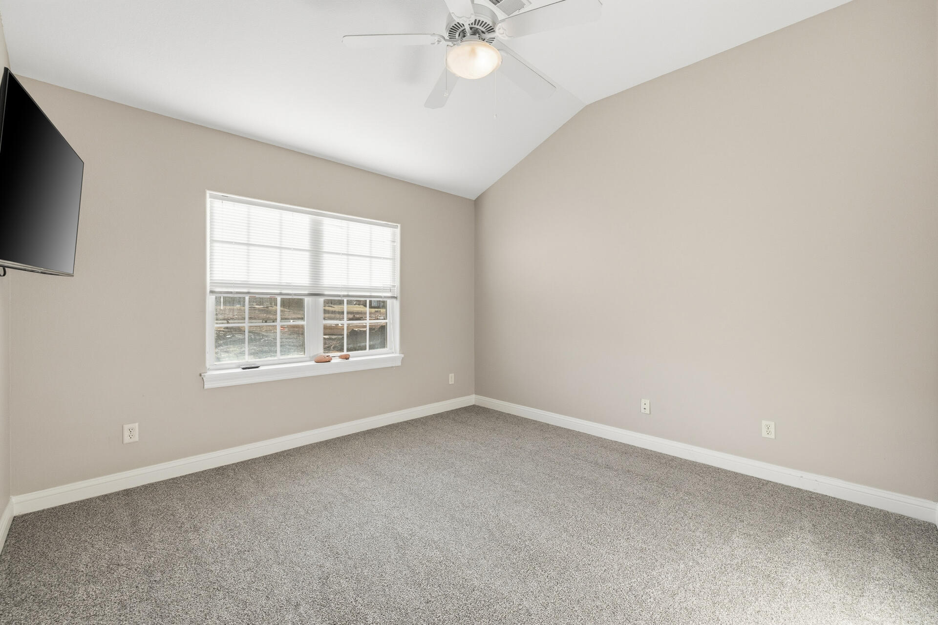 1799 Woodland Way Slinger, WI 53086 - Photo 16 of 25 12-Interior_1799 Woodland Way