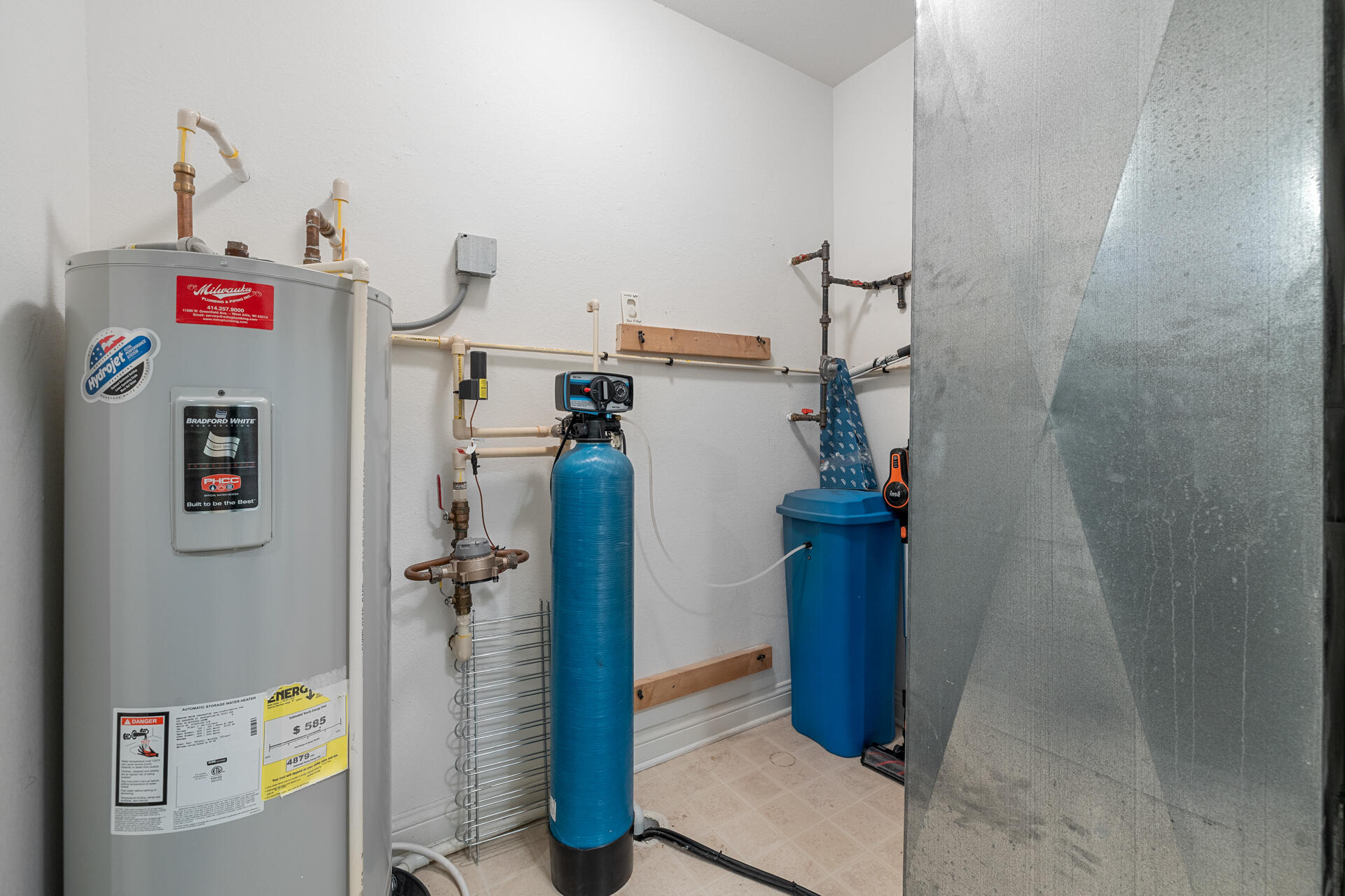 1799 Woodland Way Slinger, WI 53086 - Photo 25 of 25 20-Interior_1799 Woodland Way