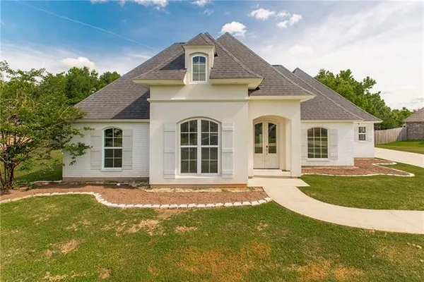 $375,000 | 11181 Copper Hill Drive, Hammond, LA 70403