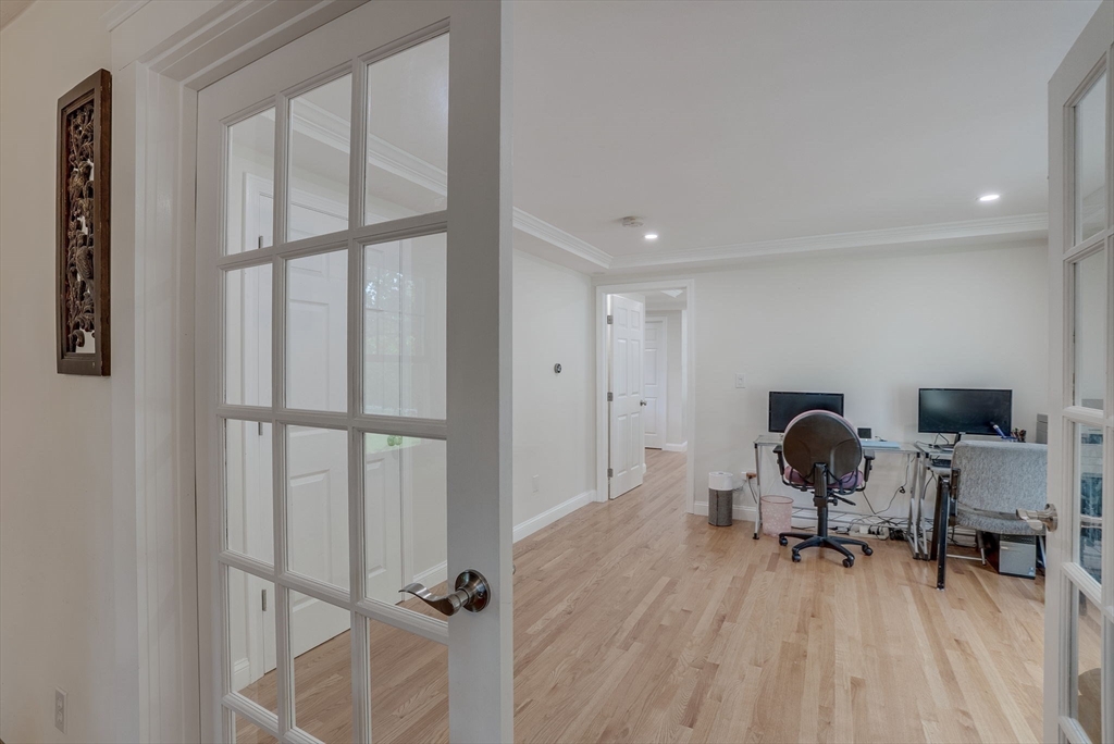 54 Concord Road Bedford, MA 01730 - Photo 16 of 41 Gallery Image 16