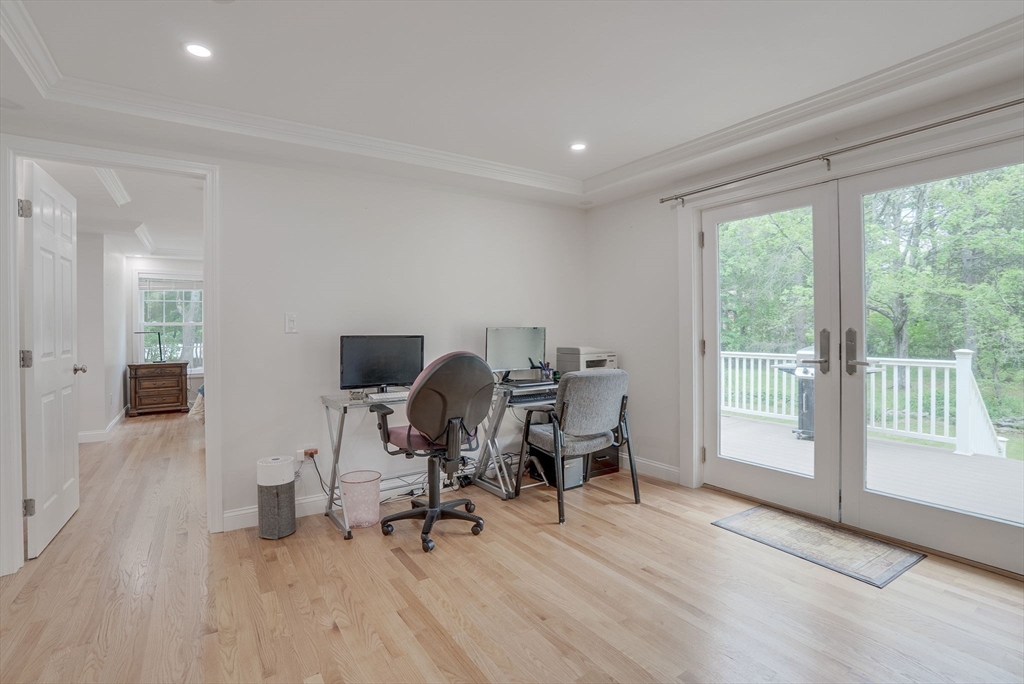 54 Concord Road Bedford, MA 01730 - Photo 17 of 41 Gallery Image 17