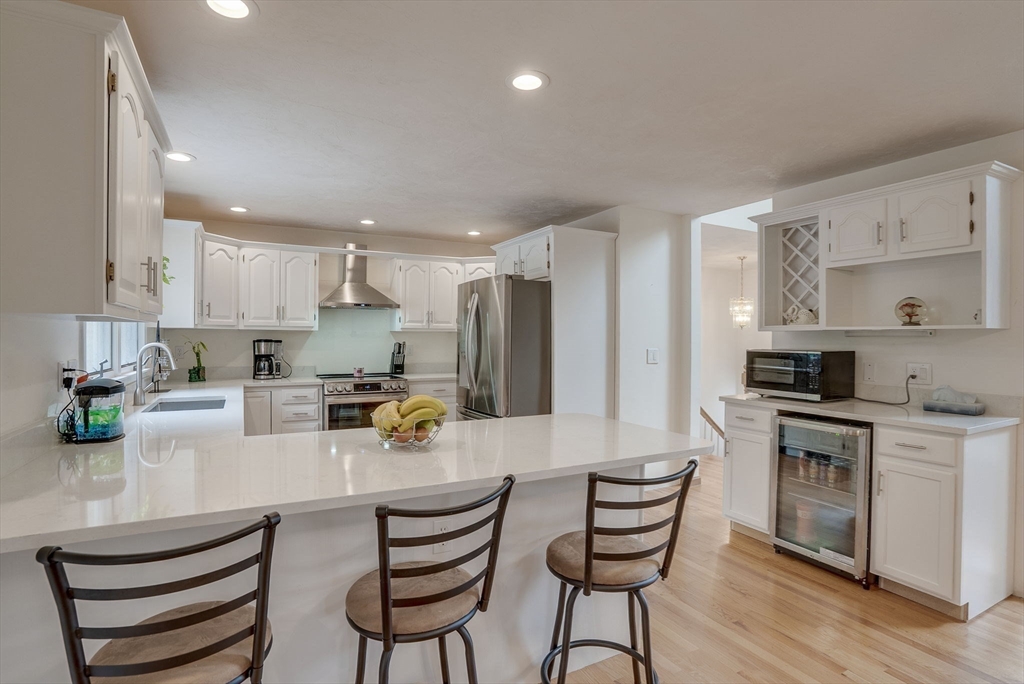 54 Concord Road Bedford, MA 01730 - Photo 2 of 41 Gallery Image 2