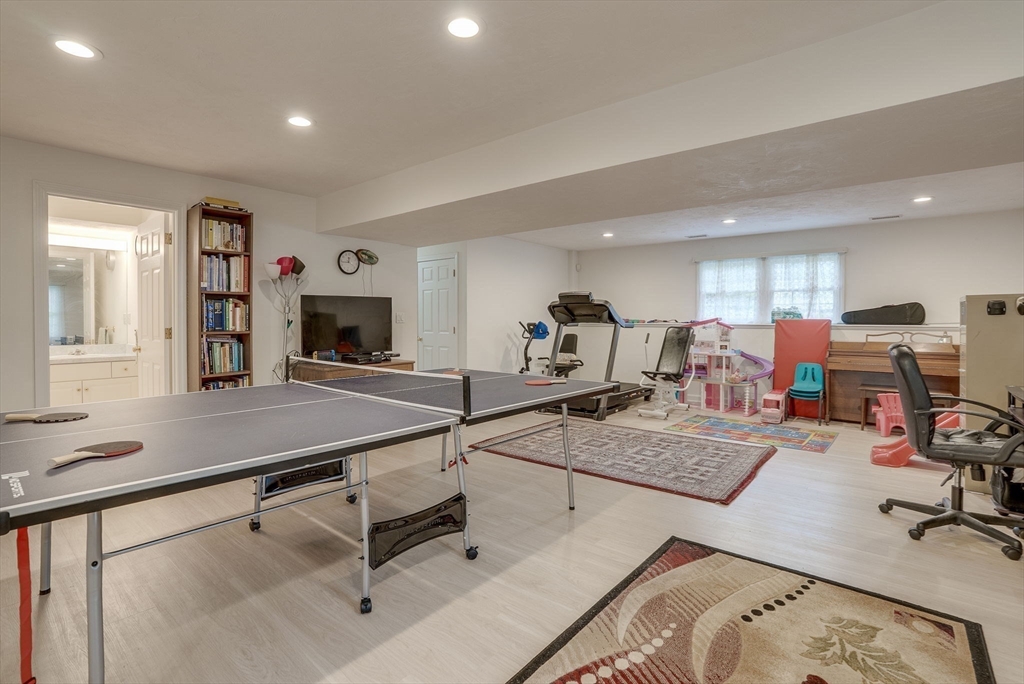 54 Concord Road Bedford, MA 01730 - Photo 28 of 41 Gallery Image 28