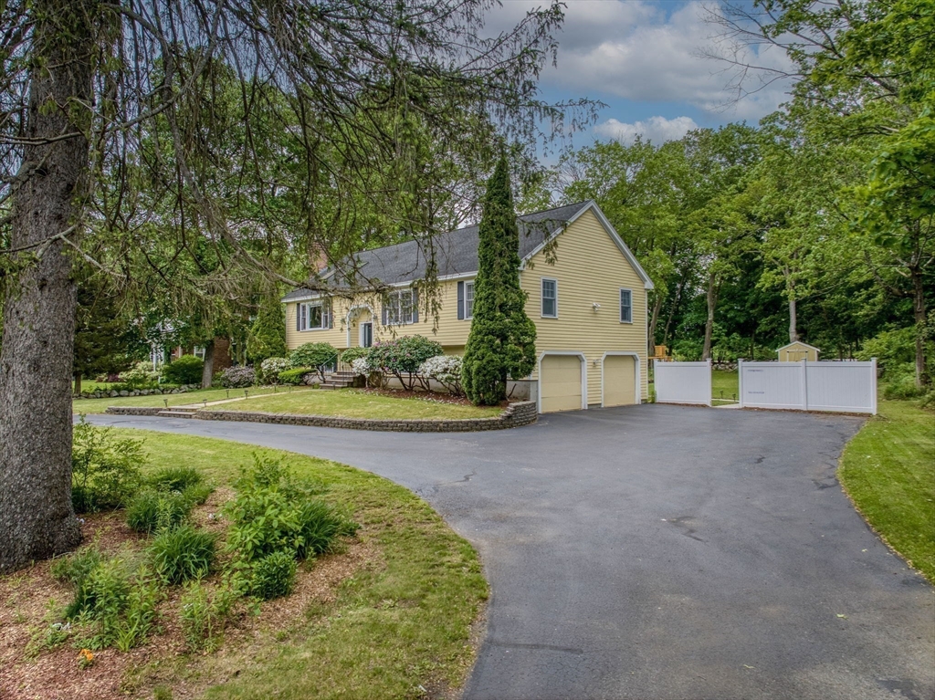 54 Concord Road Bedford, MA 01730 - Photo 39 of 41 Gallery Image 39
