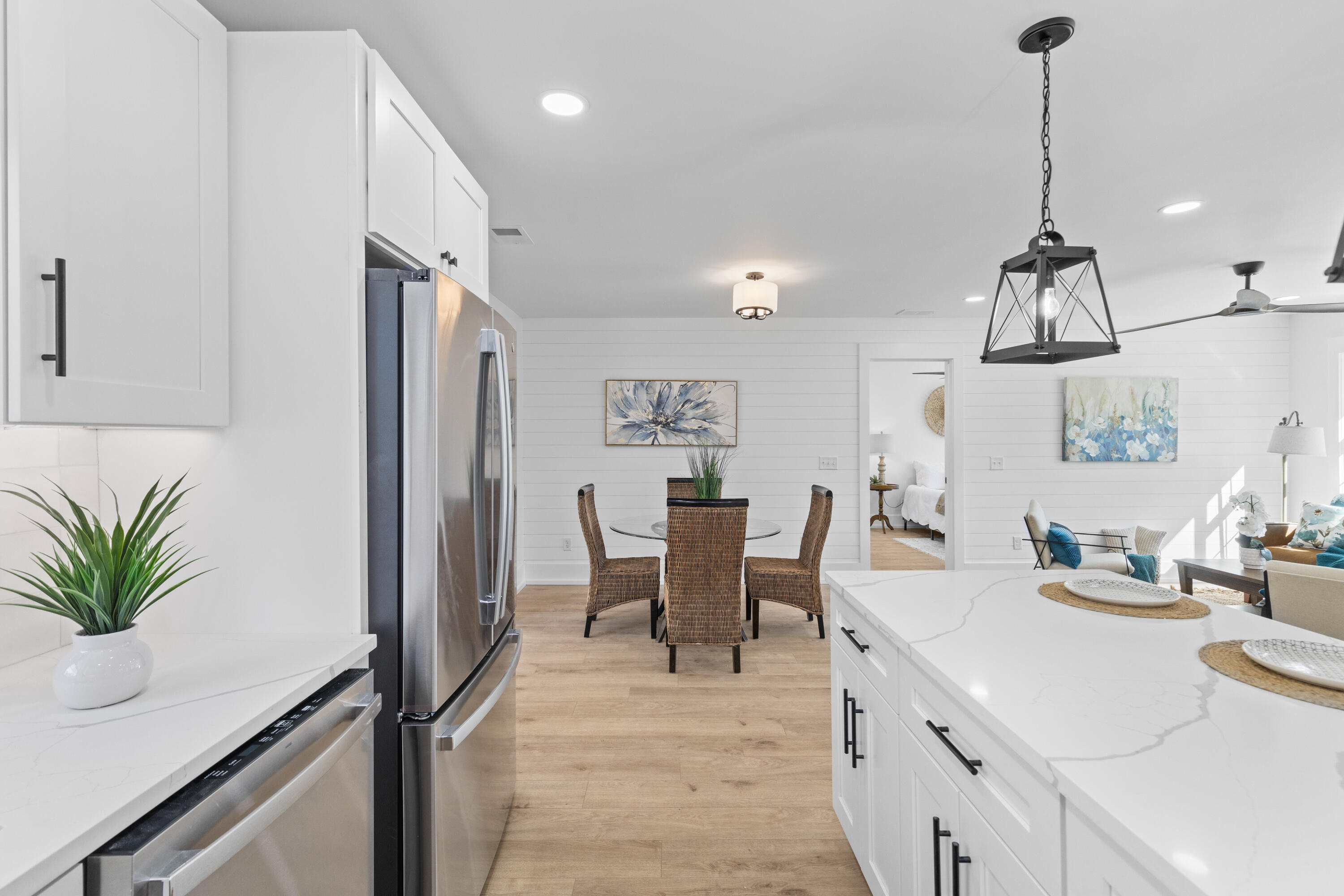 671 Riley Road Charleston, SC 29412 - Photo 12 of 53 Kitchen / Dining room