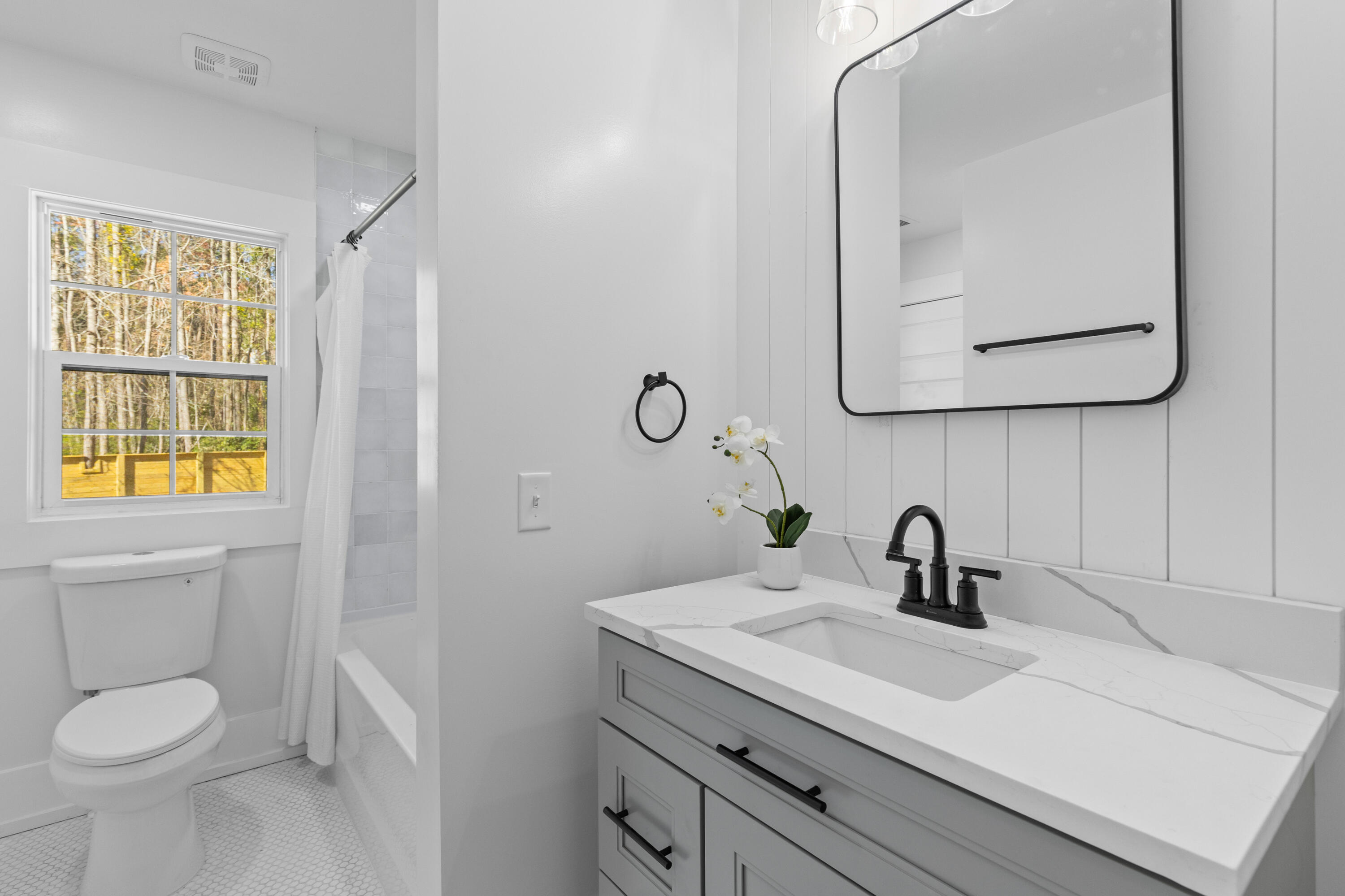 671 Riley Road Charleston, SC 29412 - Photo 20 of 53 Bathroom 1