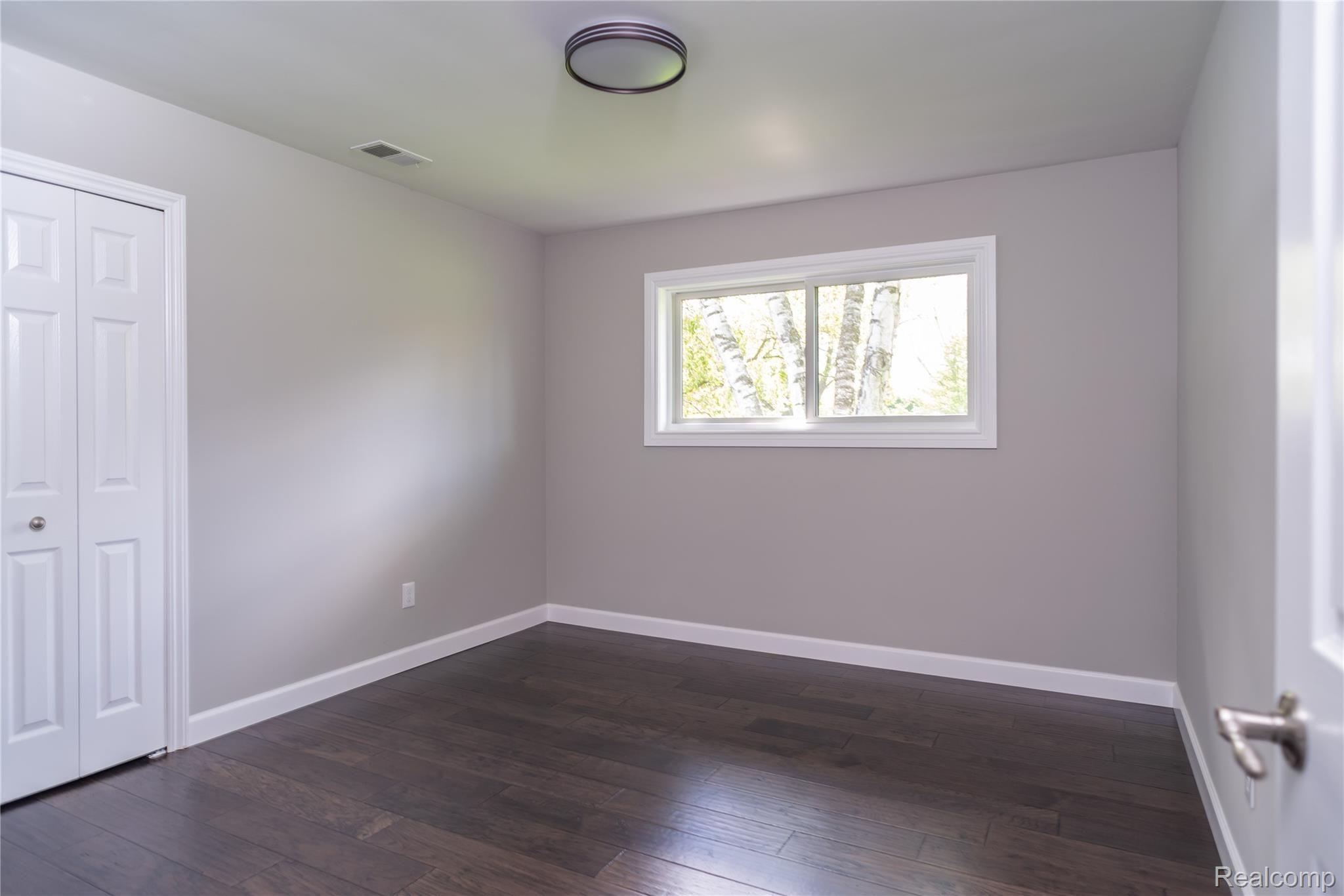 910 Dursley Road Bloomfield Hills, MI 48304 - Photo 27 of 33 DSC_5493.jpg