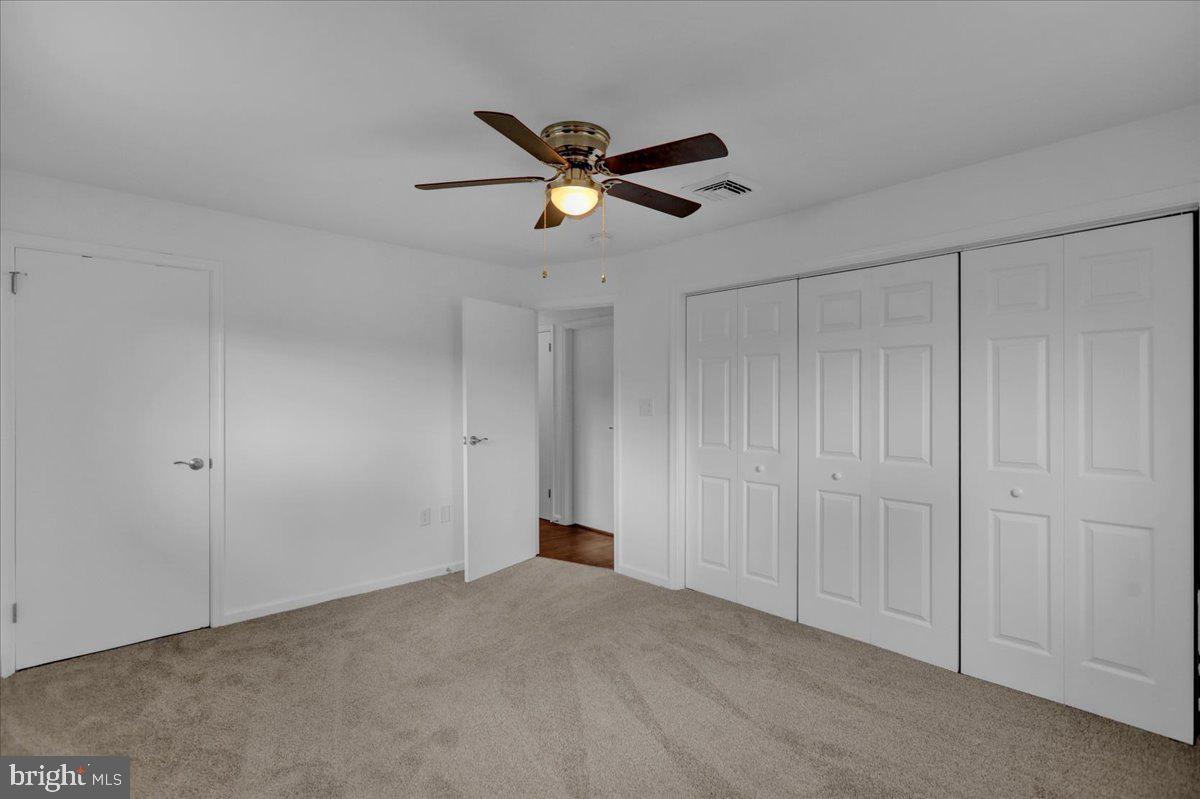 406 Hill Avenue Reading, PA 19606 - Photo 23 of 36