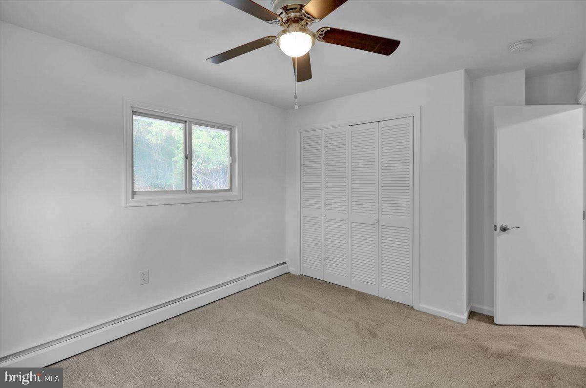 406 Hill Avenue Reading, PA 19606 - Photo 27 of 36