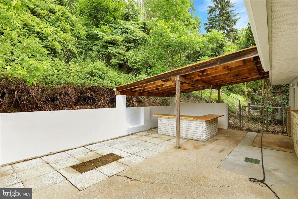 406 Hill Avenue Reading, PA 19606 - Photo 36 of 36