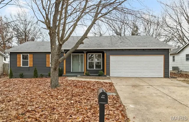 $349,999 | 3032 Valley Ridge Drive, St. Peters, MO 63376