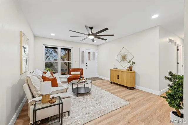 $349,999 | 3032 Valley Ridge Drive, St. Peters, MO 63376