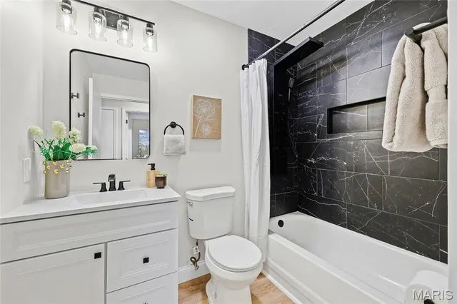 $349,999 | 3032 Valley Ridge Drive, St. Peters, MO 63376