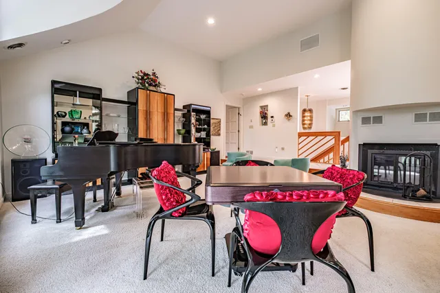 $1,399,900 | 15 Inverness Road, Falmouth, ME 04105