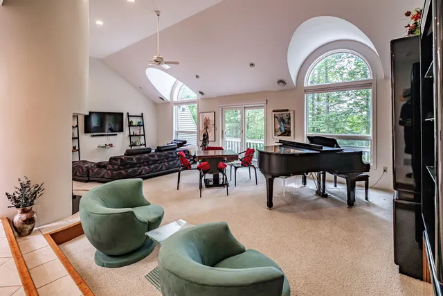 $1,399,900 | 15 Inverness Road, Falmouth, ME 04105