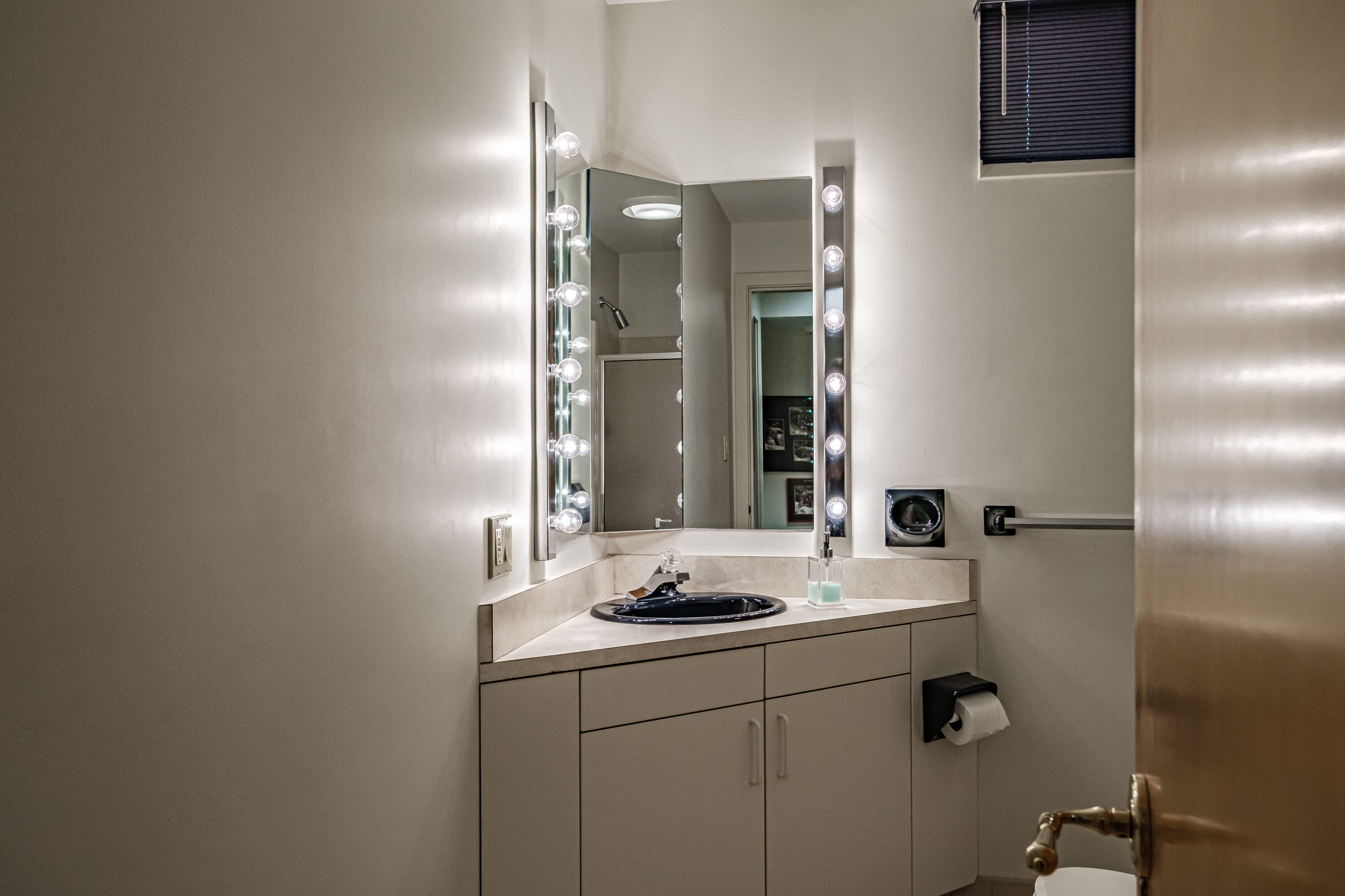 15 Inverness Road Falmouth, ME 04105 - Photo 54 of 83 20250619gp-61076