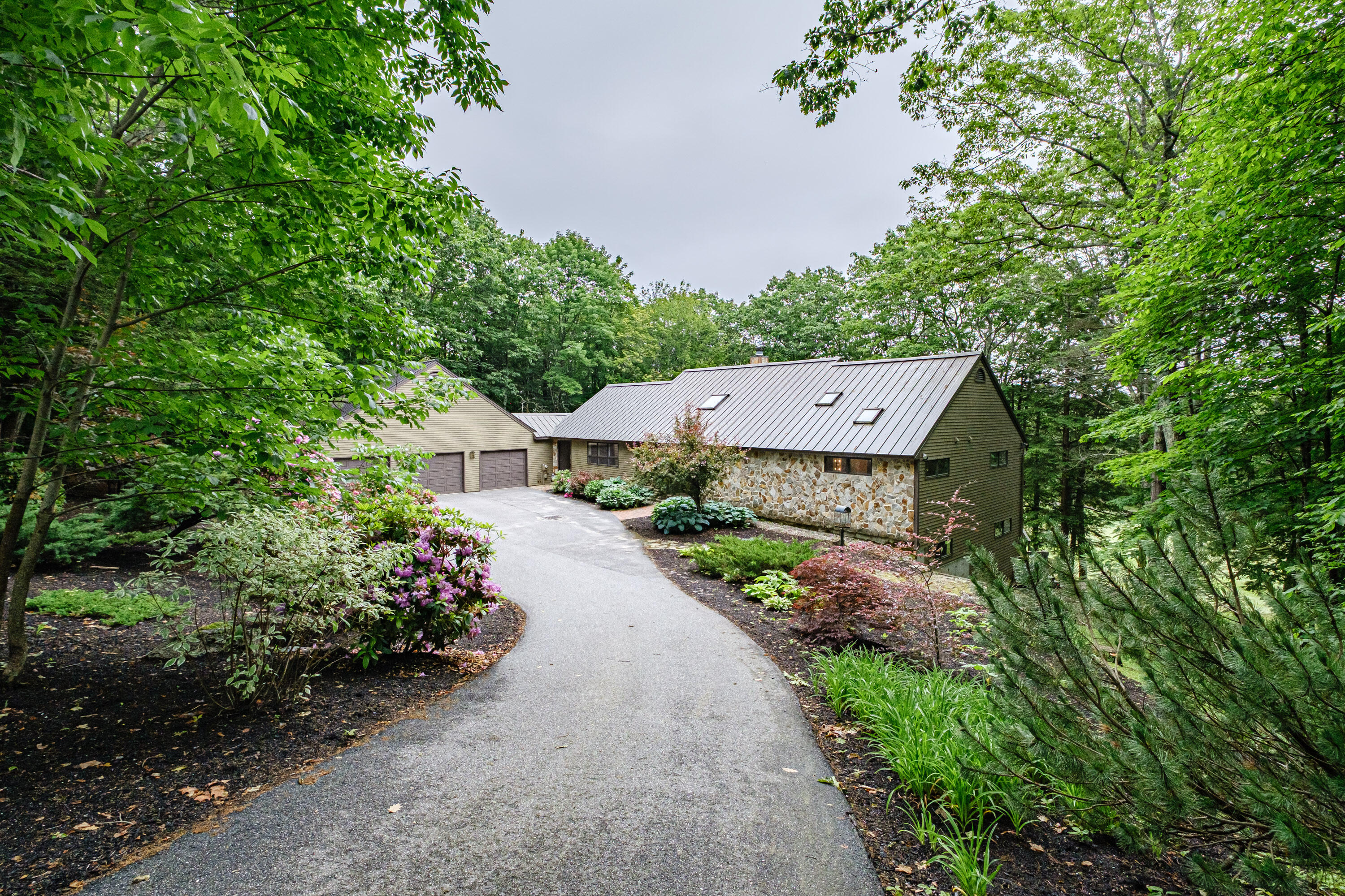 15 Inverness Road Falmouth, ME 04105 - Photo 62 of 83 20250619gp-61003