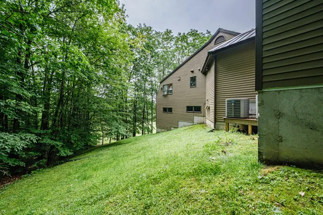 $1,399,900 | 15 Inverness Road, Falmouth, ME 04105