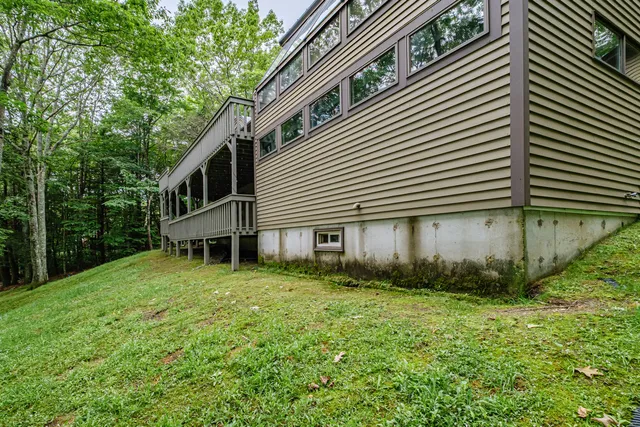 $1,399,900 | 15 Inverness Road, Falmouth, ME 04105