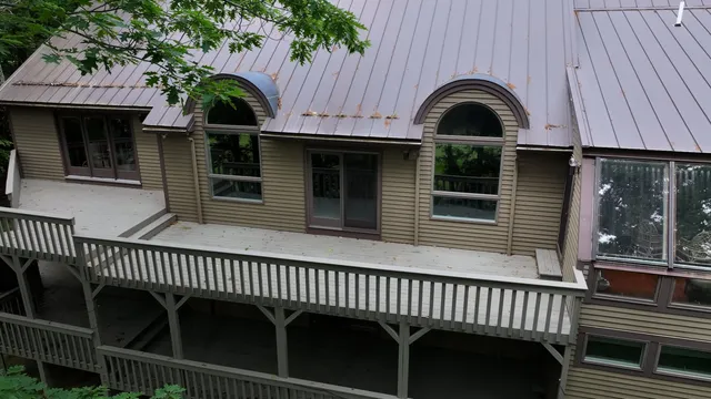 $1,399,900 | 15 Inverness Road, Falmouth, ME 04105