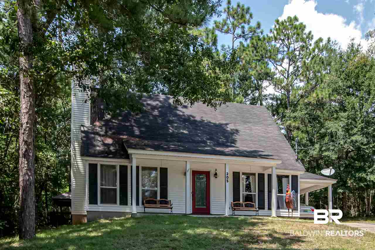 205 Avon Circle East Daphne, AL 36526 - Photo 2 of 31