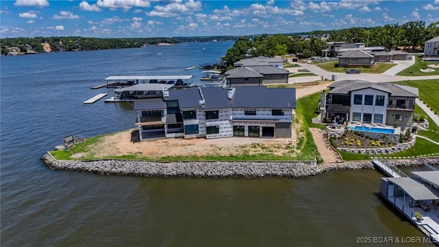$6,990,000 | 10 Shootout Drive, Osage Beach, MO 65065