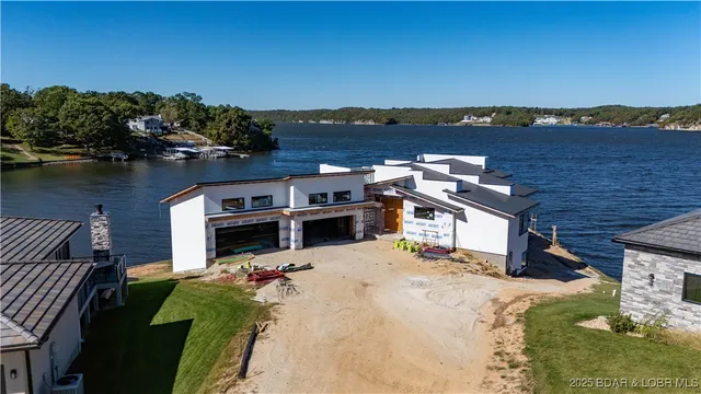 $6,990,000 | 10 Shootout Drive, Osage Beach, MO 65065
