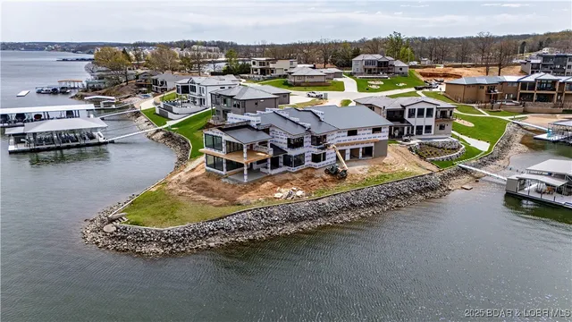 $6,990,000 | 10 Shootout Drive, Osage Beach, MO 65065