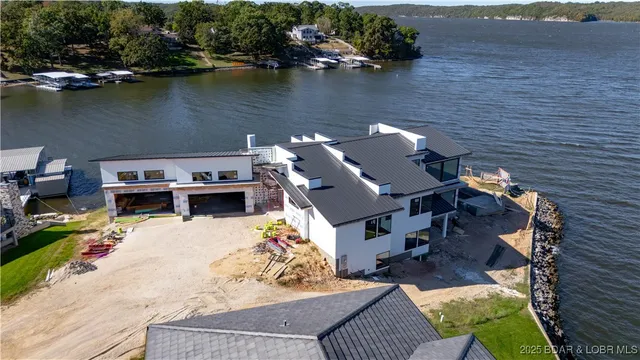 $6,990,000 | 10 Shootout Drive, Osage Beach, MO 65065
