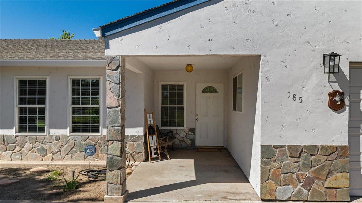 185 East Wyman Road French Camp, CA 95231 - Photo 5 of 44 a front view of a house with windows