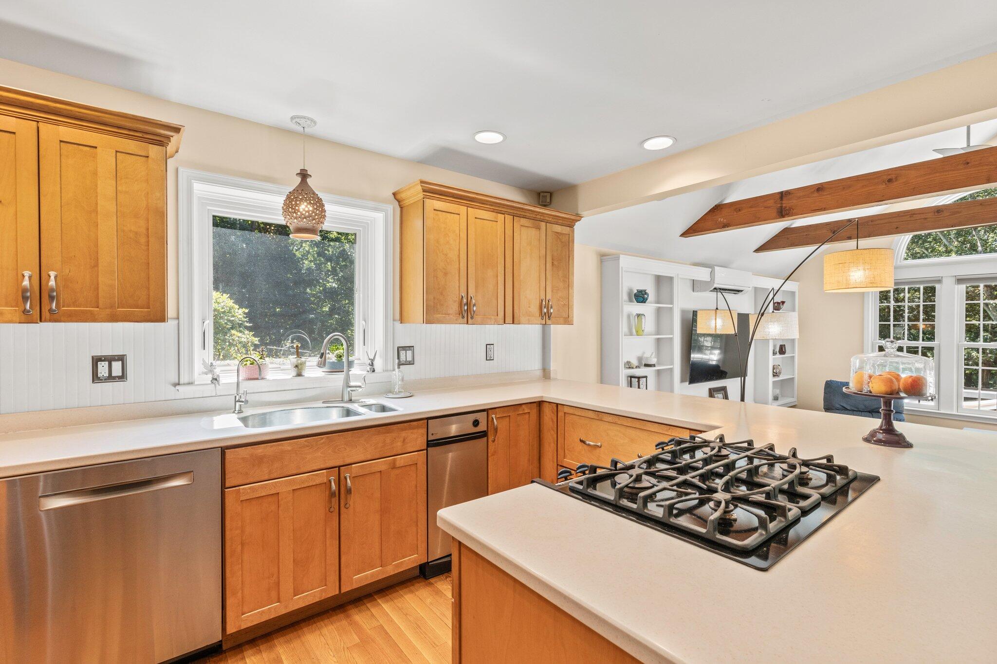 4 Volunteer Road East Sandwich, MA 02537 - Photo 7 of 40 Kitchen