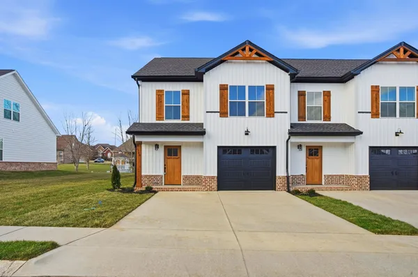 $319,900 | 1148 Malinda Lane, Unit 36, Greenbrier, TN 37073