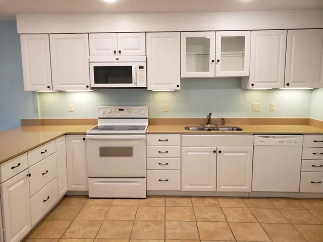 $1,800 | 2002 Voltaire Drive, Austin, TX 78752