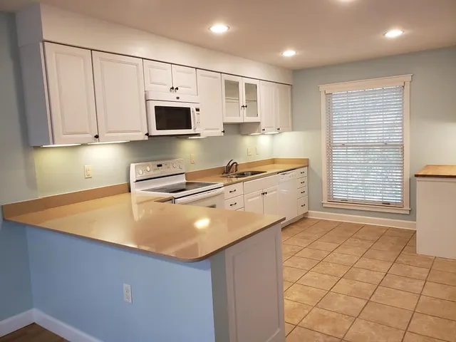 $1,800 | 2002 Voltaire Drive, Austin, TX 78752