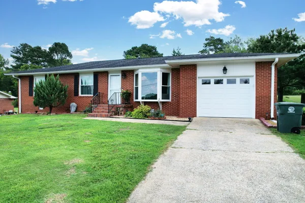 $279,000 | 4906 Adelia Drive, Chattanooga, TN 37416