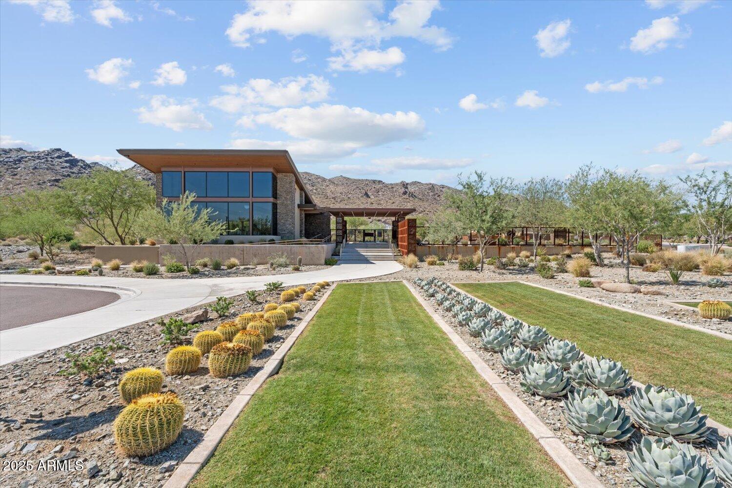 9527 South 13th Way Phoenix, AZ 85042 - Photo 38 of 44 a swimming pool with outdoor seating and yard