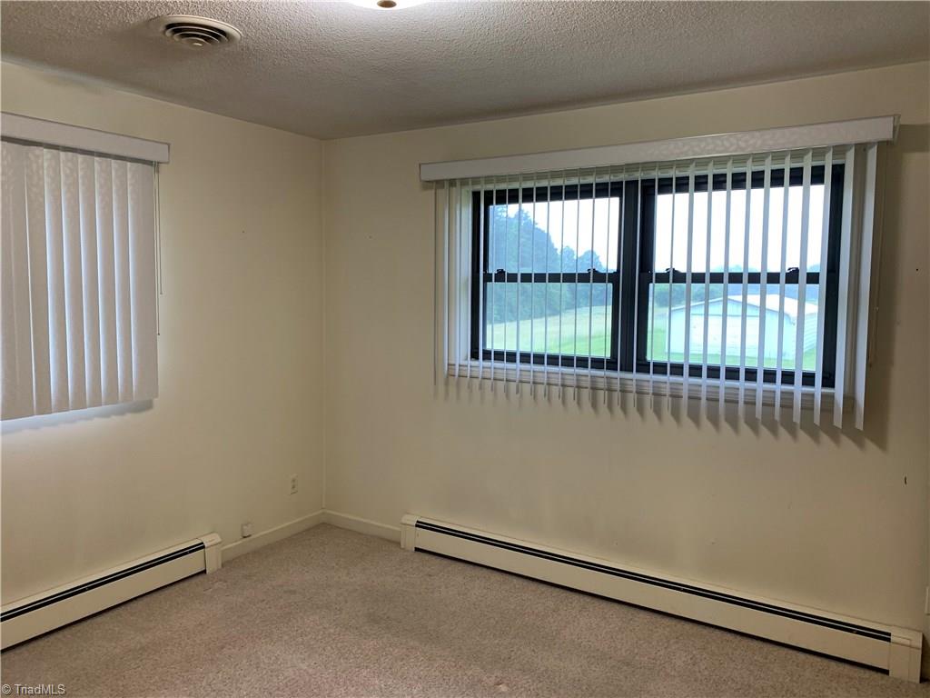788 Pickett Road Lexington, NC 27295 - Photo 11 of 25 Gallery Image 11