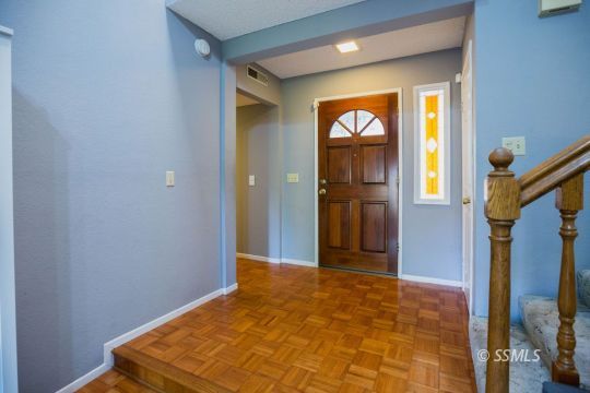 415 Tepatitlan Court Ridgecrest, CA 93555 - Photo 4 of 33 a view of livingroom with furniture