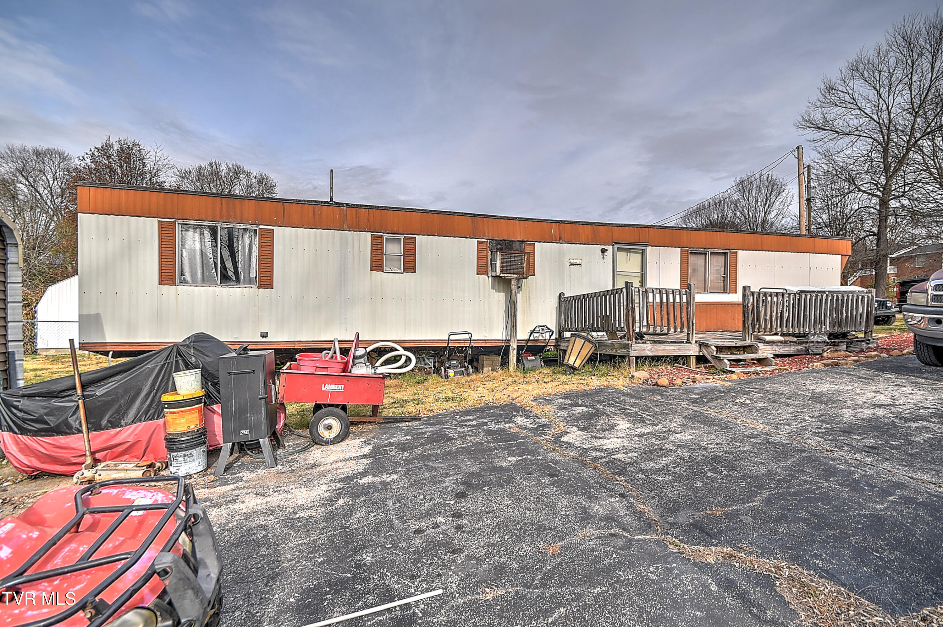 227 Old Beason Well Road Kingsport, TN 37660 - Photo 44 of 44 225 New Beason Well DP-44