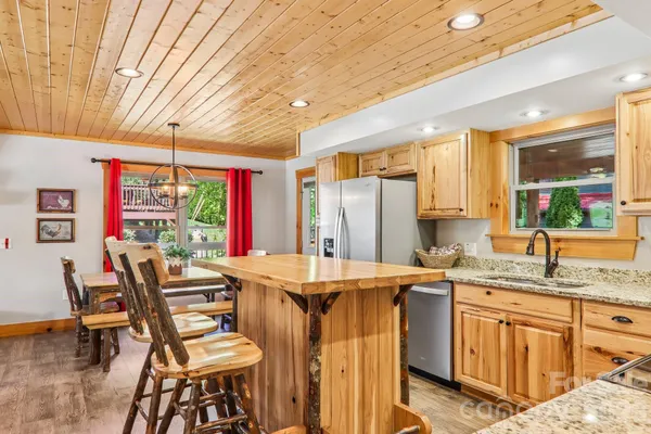 $615,000 | 589 Panoramic Loop, Maggie Valley, NC 28751