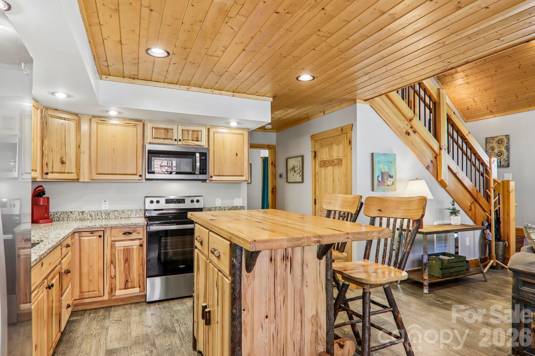 589 Panoramic Loop Maggie Valley, NC 28751 - Photo 5 of 47